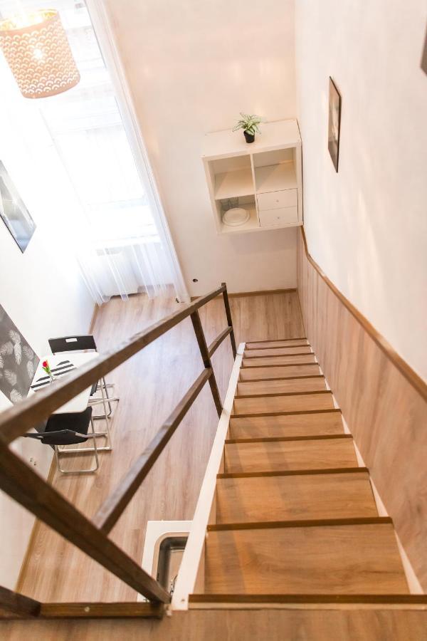 Modern Budget Lofts In The City Centre 布达佩斯 外观 照片