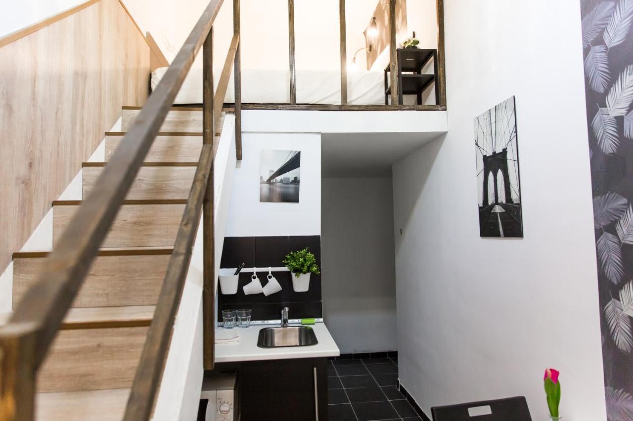 Modern Budget Lofts In The City Centre 布达佩斯 外观 照片