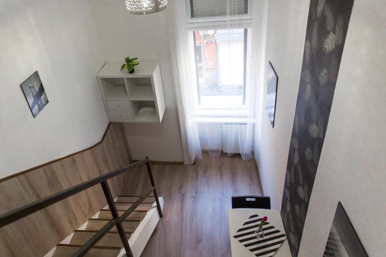 Modern Budget Lofts In The City Centre 布达佩斯 外观 照片